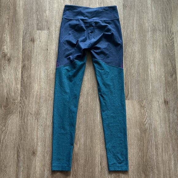 Outdoor Voices Tri-Tone Warmup Leggings Size Small - Picture 4 of 4